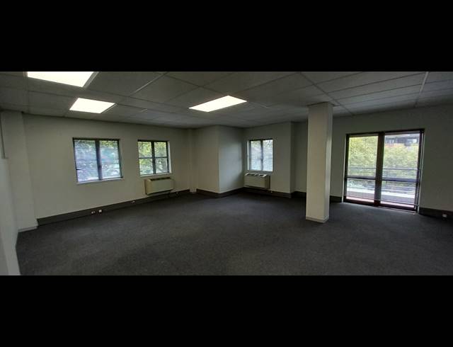 843M² OFFICE TO LET IN WOODMEAD